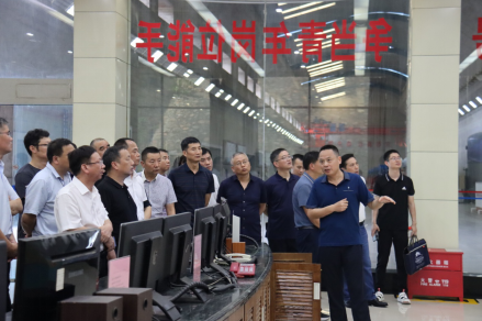 湖南省国资委国企党建与现代经济理论培训班赴株洲航电分乐动网页版_乐动（中国）官方
开展党建工作交流