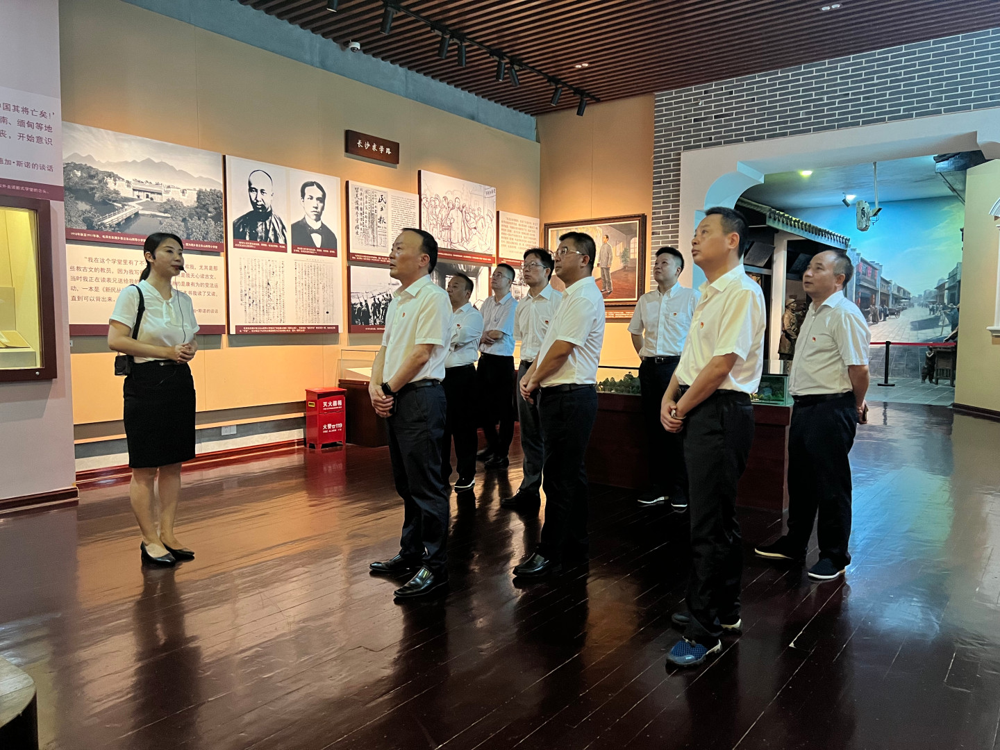 乐动网页版_乐动（中国）官方
党委理论学习中心组开展第7次集体学习暨“不忘初心、牢记使命”主题党日活动